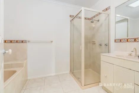 Property photo of 209 Heyers Road Grovedale VIC 3216