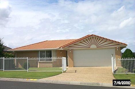 10 Tristania Way, Highland Park, QLD 4211