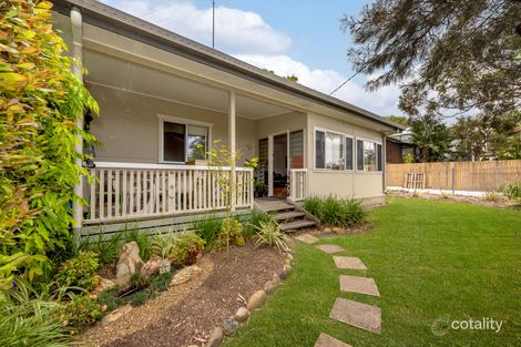 Property photo of 16 Harris Street Labrador QLD 4215