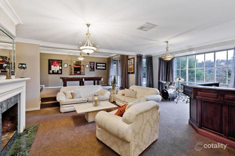 Property photo of 3 Marconi Court Research VIC 3095