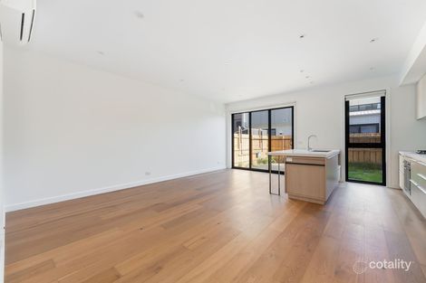 Property photo of 39 Rosevae Crescent Keysborough VIC 3173