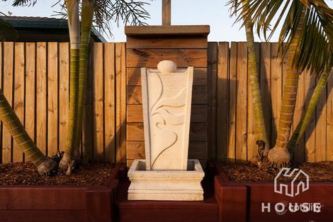 Property photo of 2 Meiland Place Meadowbrook QLD 4131