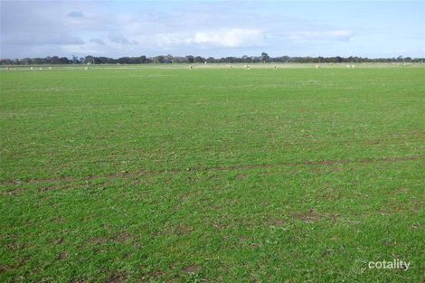 156 Benayeo Rd, Apsley, VIC 3319