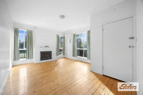 Property photo of 22 Davy Street Avoca VIC 3467