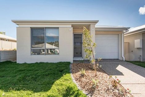 21 Minnett St, Glenvale, QLD 4350