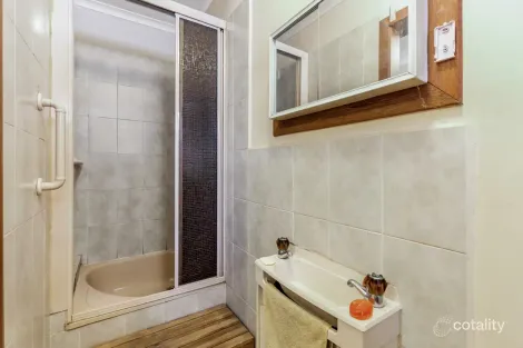 Property photo of 24 Scotts Crescent Heathcote VIC 3523