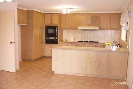 72 Amersham Dr, Wantirna, VIC 3152