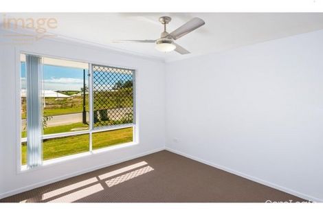 Property photo of 40 Cassidy Crescent Willow Vale QLD 4209