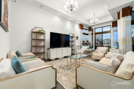 Property photo of 16 Queen Guineveres Place Paradise Point QLD 4216