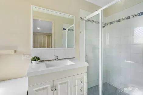 Property photo of 1 Garry Place Crestmead QLD 4132