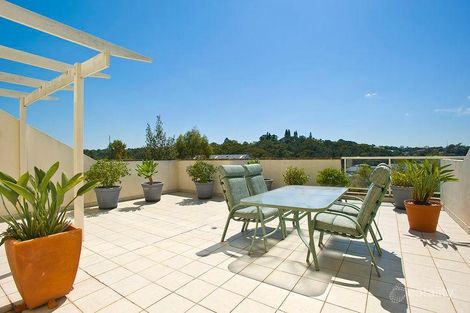 Property photo of 303/24 Karrabee Avenue Huntleys Cove NSW 2111