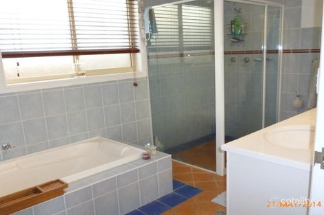 Property photo of 10 Hillside Drive Albion Park NSW 2527