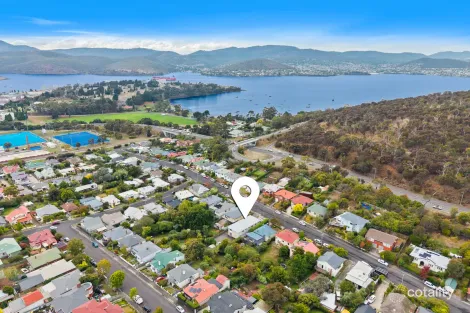 2/38 Oldham Ave, New Town, TAS 7008