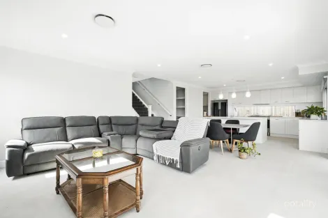 Property photo of 35 Mount Pleasant Drive Menangle Park NSW 2563