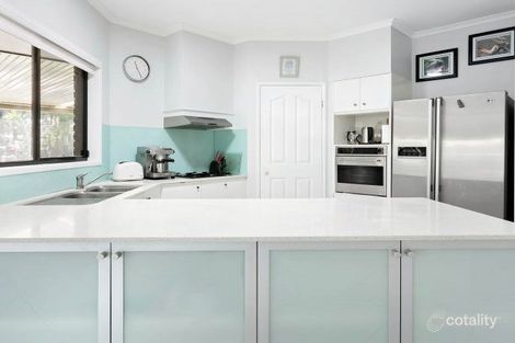 Property photo of 6 Earls Court Little Mountain QLD 4551
