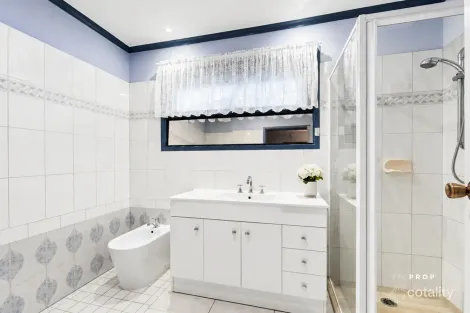 Property photo of 19 Laurel Street St Albans VIC 3021