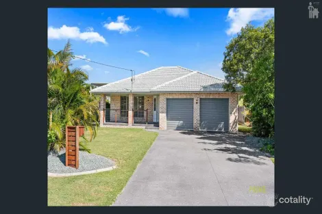 8 PEBBLE CT, TORQUAY, QLD 4655