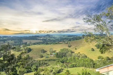 7 Falcon Ct, Mapleton, QLD 4560