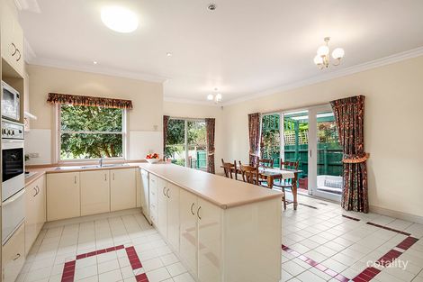 Property photo of 1/216-218 Templestowe Road Templestowe Lower VIC 3107