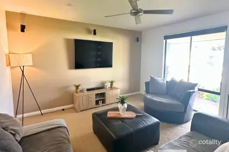 Property photo of 10 Charles Bonney Drive Robe SA 5276