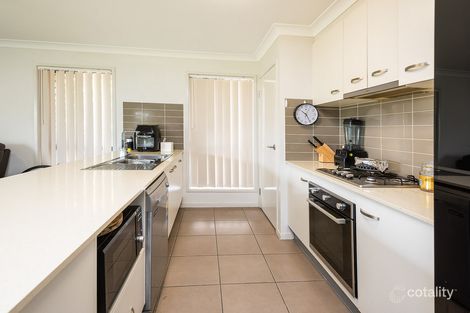 Property photo of 4 Windward Court Hope Island QLD 4212