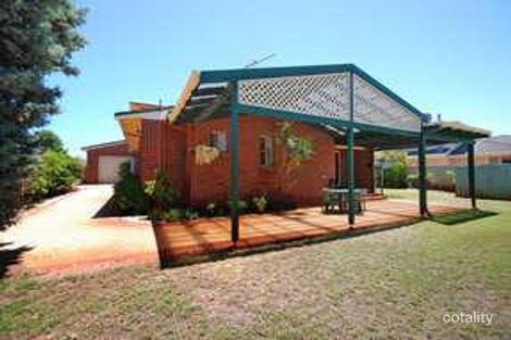 Property photo of 14 Edmiston Way Winthrop WA 6150