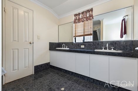Property photo of 11 Voltaire Crescent Ridgewood WA 6030