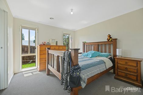 Property photo of 48 Montague Avenue Drouin VIC 3818