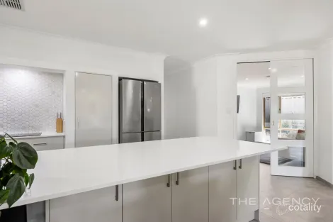 Property photo of 3 Le Souef Drive Kardinya WA 6163