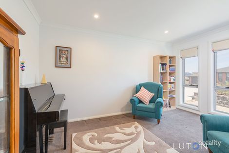 Property photo of 8 Rangiari Street Bonner ACT 2914