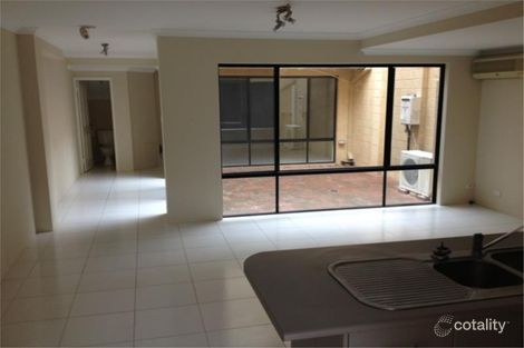 Property photo of 33B Lakeside Drive Joondalup WA 6027