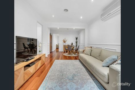 Property photo of 65 Bowral Loop Craigieburn VIC 3064