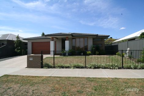 10 Rooney Cres, Lucas, VIC 3350
