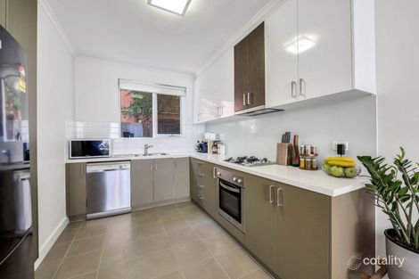 Property photo of 2/686 Inkerman Road Caulfield North VIC 3161