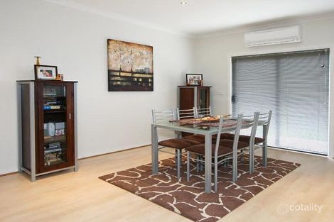 Property photo of 19 Lewisham Place Craigieburn VIC 3064