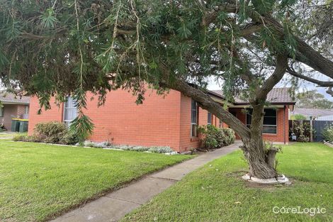 Property photo of 10 Chalmer Court Sale VIC 3850