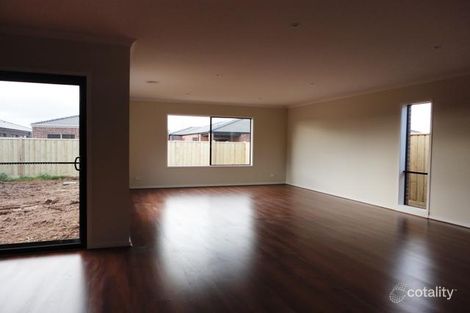 Property photo of 5 Trigg Way Point Cook VIC 3030
