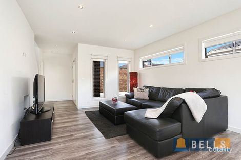 Property photo of 2/3 Montrose Court Sydenham VIC 3037
