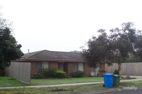 Property photo of 15 Ivan Crescent Hampton Park VIC 3976