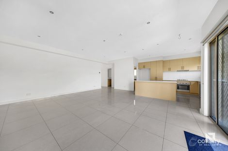 Property photo of 1/30 Cranwell Square Caroline Springs VIC 3023