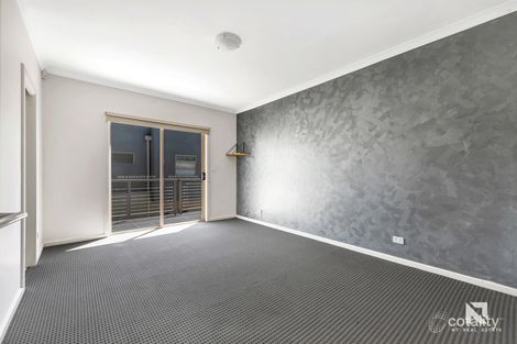 Property photo of 1/30 Cranwell Square Caroline Springs VIC 3023