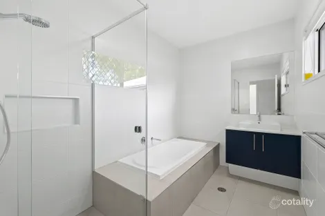 Property photo of 68 Francis Street Ormiston QLD 4160