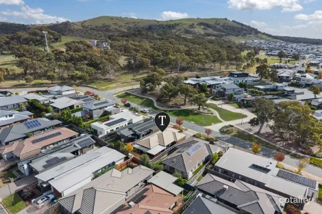 Property photo of 40 Edna Thompson Crescent Casey ACT 2913
