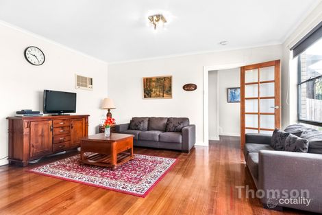 Property photo of 10 Pittosporum Grove Doveton VIC 3177