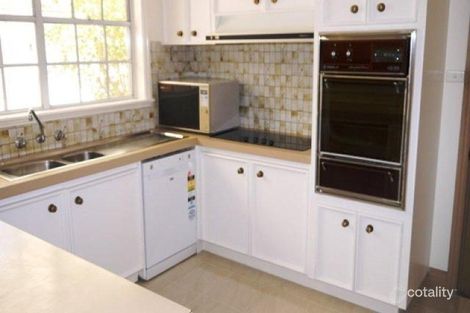 Property photo of 122 Mount Eliza Way Mount Eliza VIC 3930