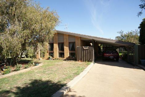 4 Johnston Cres, Deniliquin, NSW 2710