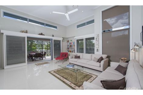 Property photo of 6162 Lugano Drive East Hope Island QLD 4212
