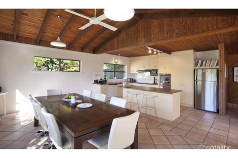 Property photo of 18 Toulambi Street Noosa Heads QLD 4567