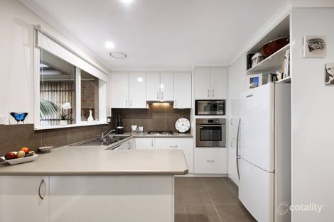 Property photo of 8 Garden Road Bentleigh East VIC 3165