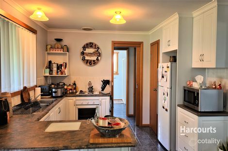 Property photo of 9 Long Street Penguin TAS 7316